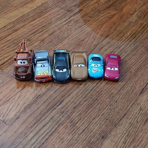 Mattel/Disney Cars  - Picture 1 of 7